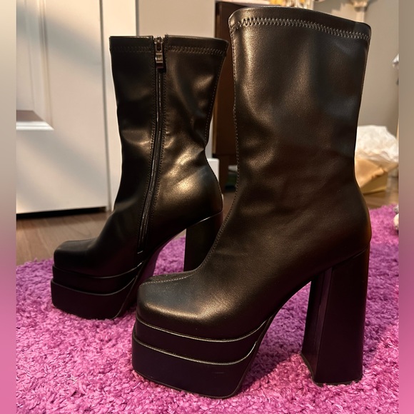 High heels boots - Picture 3 of 7